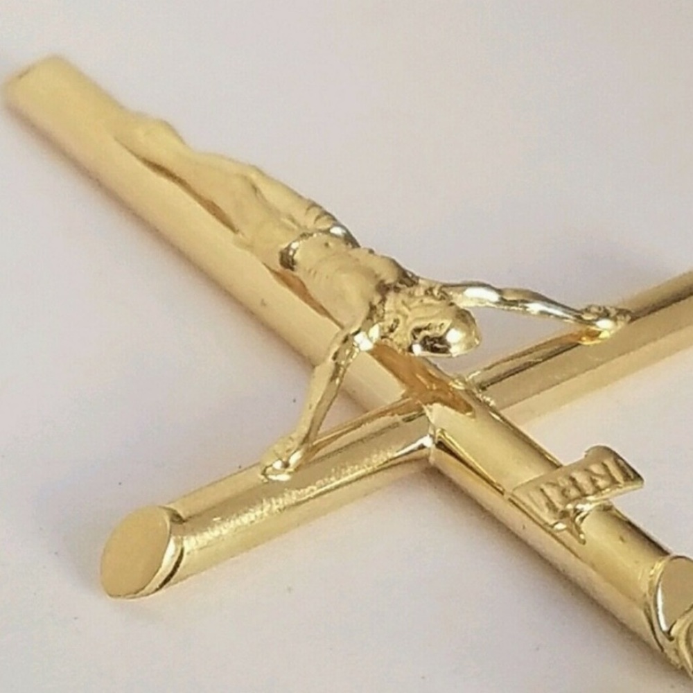 Religious 14k Gold Jesus Crucifix Cross Pendant - Picture 11 of 11